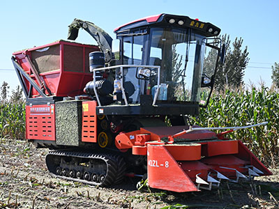 小型履帶式青儲(chǔ)機(jī)